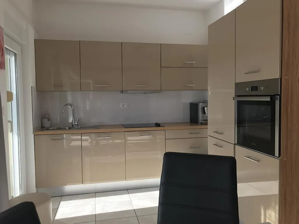 Apartments Villa Lili Umag 0*,  Kroatien