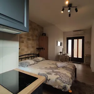 https://guest-house-lucija.hotelinzadar.com